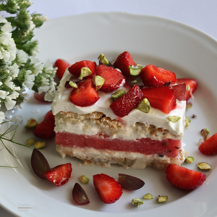 vispilän_viemää_mansikkavesimelonikakku