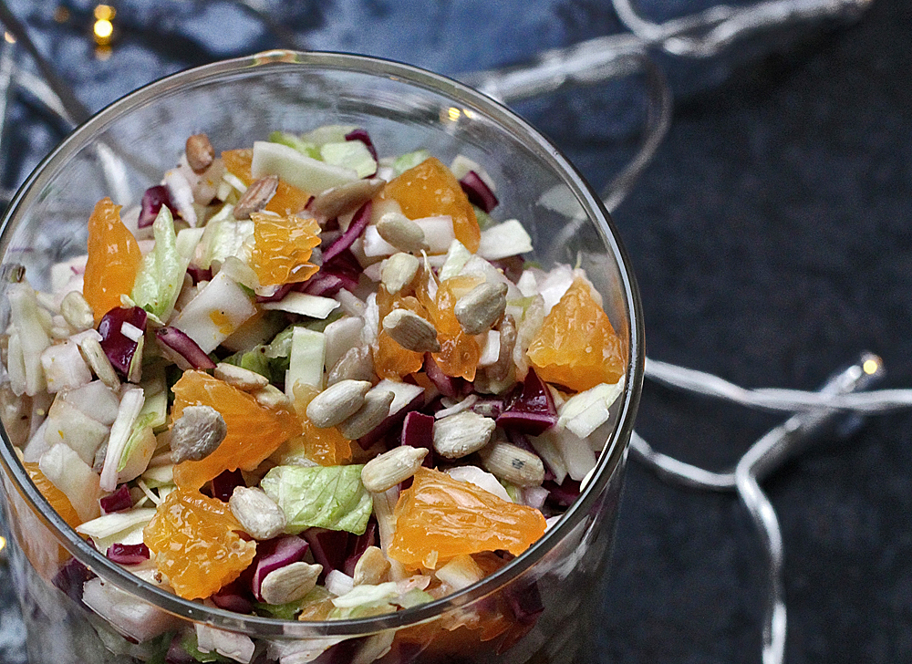 Kaalisalaatti kuminalla